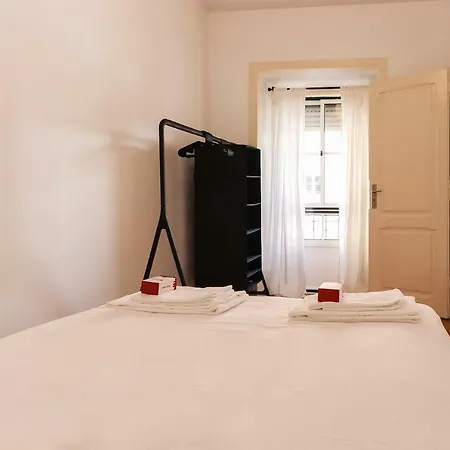 شقة Cosy Alcantara By Homing